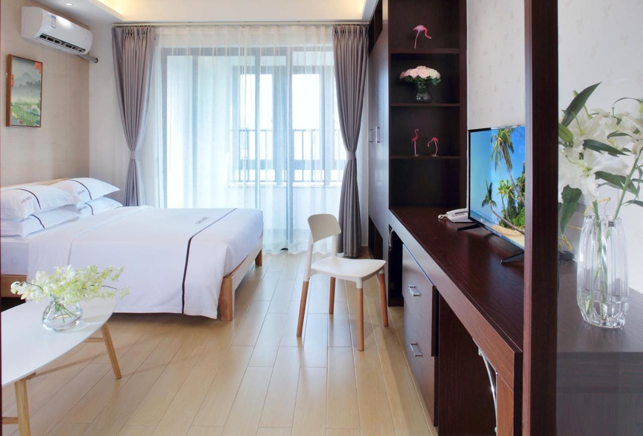 Green Collection Care Hotel Haikou  Bagian luar foto