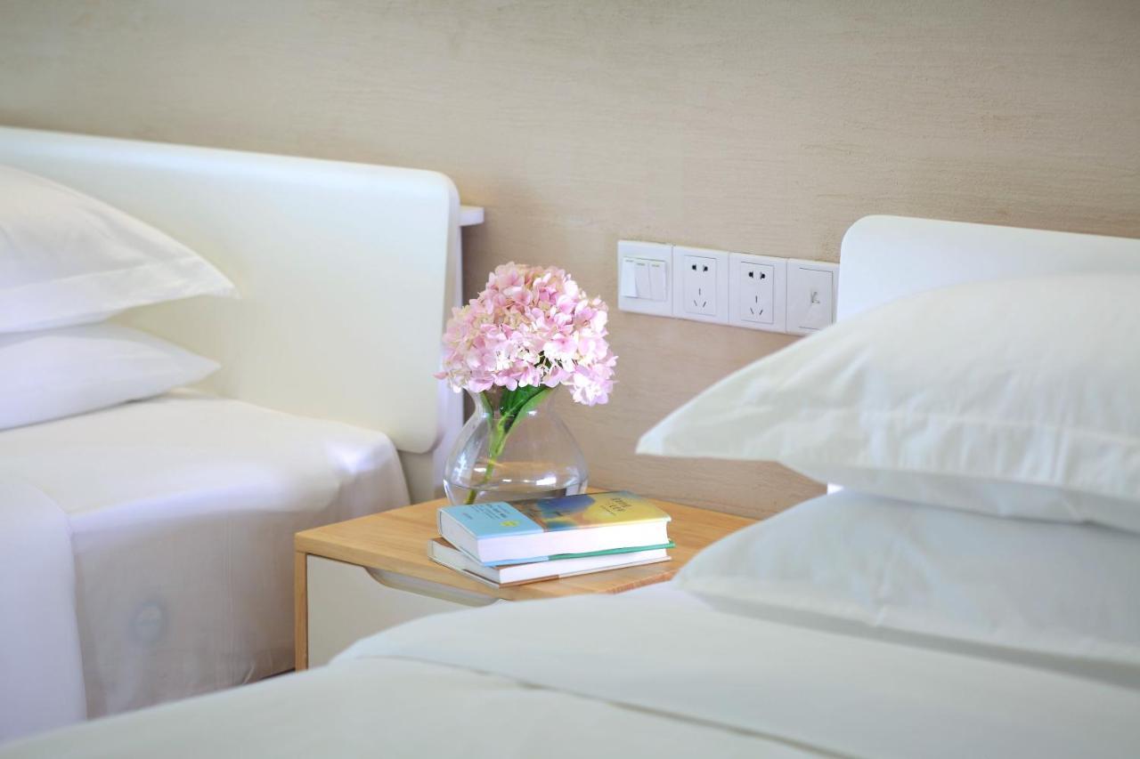 Care Residential Hotel Haikou  Bagian luar foto