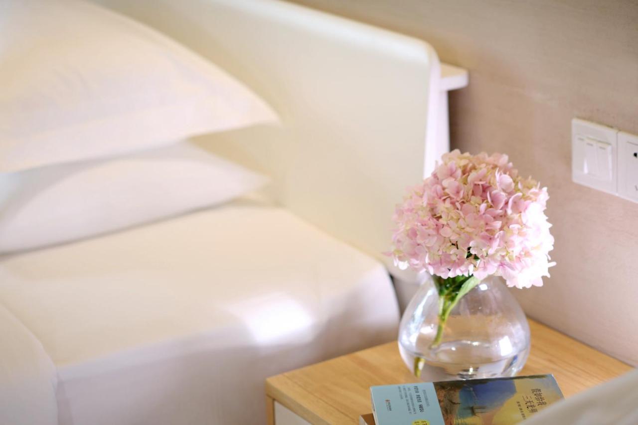Care Residential Hotel Haikou  Bagian luar foto