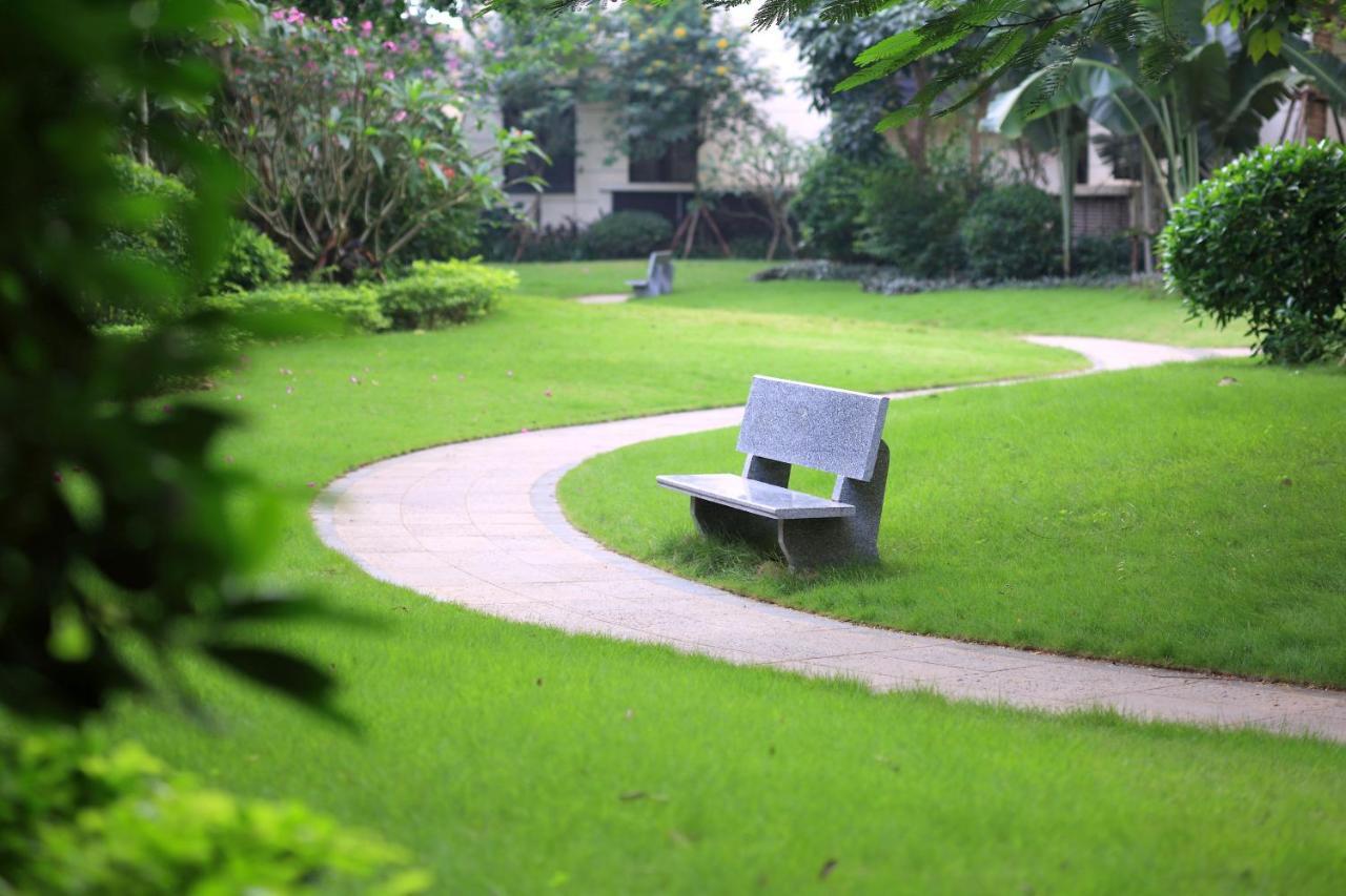 Care Residential Hotel Haikou  Bagian luar foto