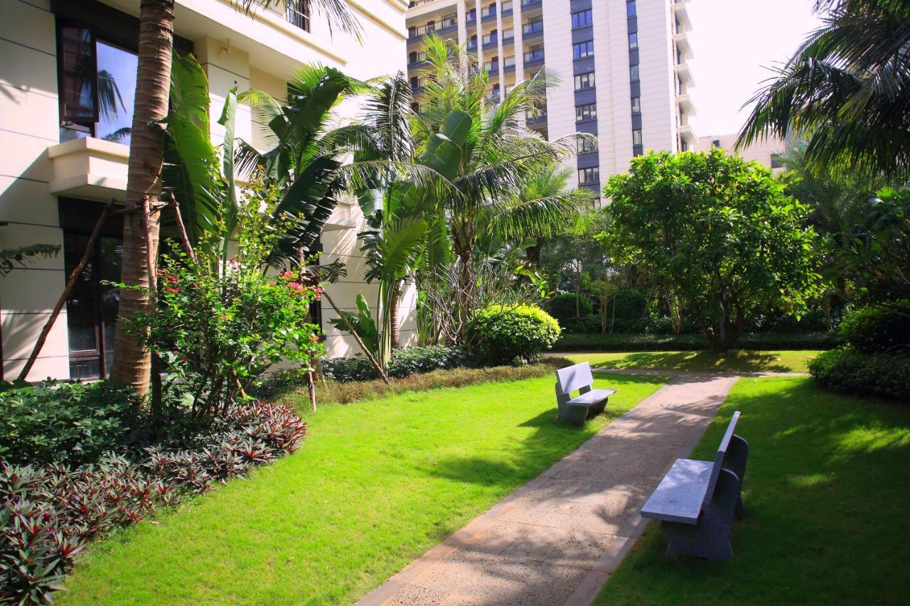 Green Collection Care Hotel Haikou  Bagian luar foto